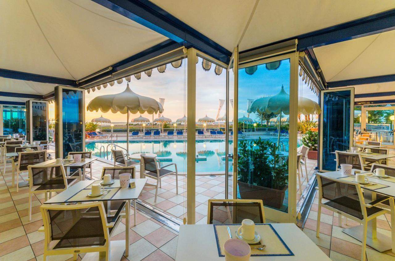 Hotel Panoramic Caorle Exterior foto